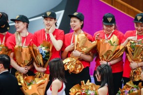 ayx.com-宇飞帅哥的艰辛